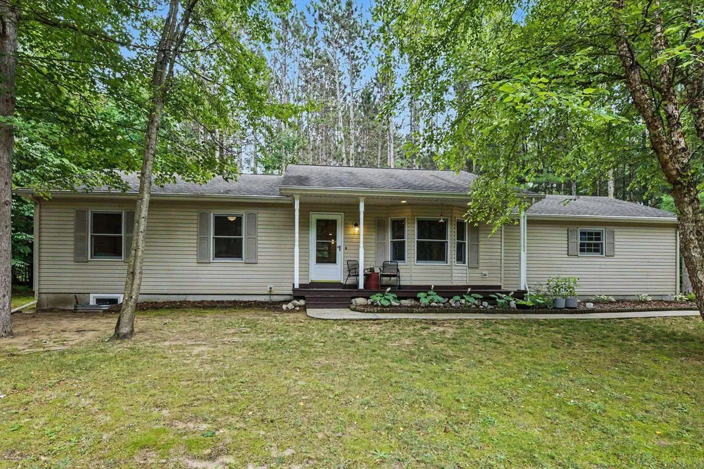 9307 Evergreen Drive Almira Township MI 49684