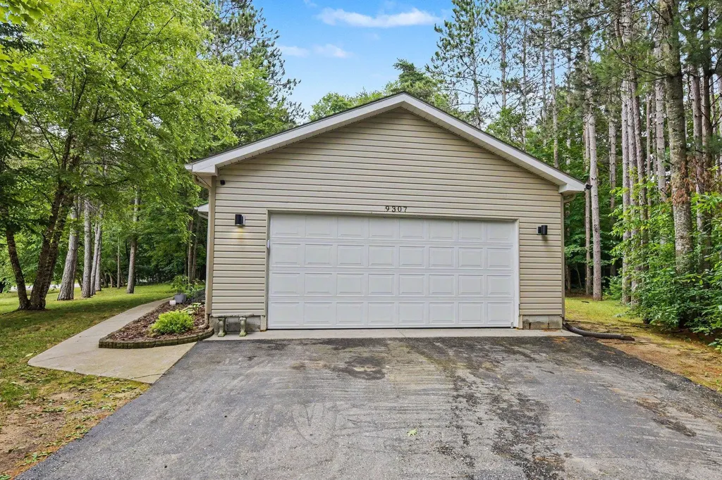 9307 Evergreen Drive Almira Township MI 49684