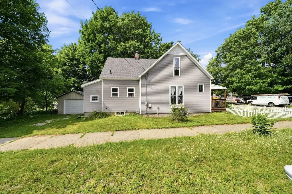 901 Ernst Street Cadillac City MI 49601