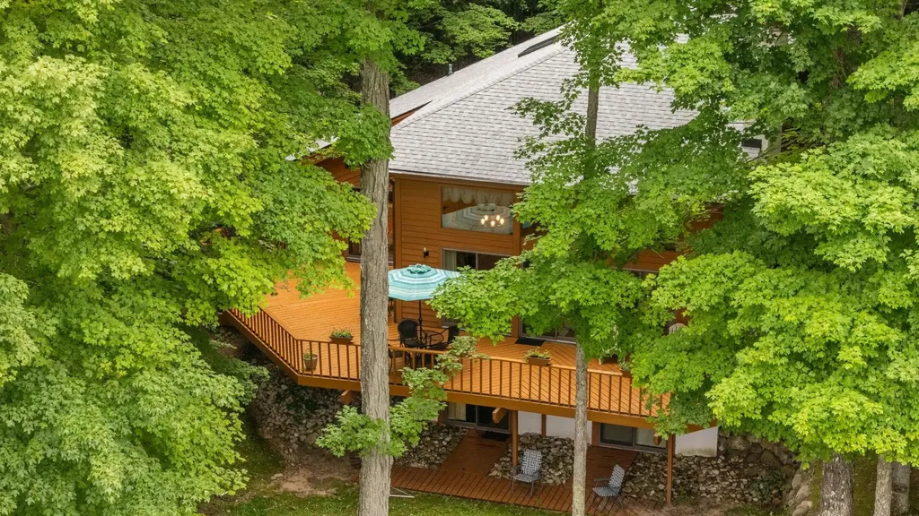 6842 Rue De Montagne Custer Township MI 49659