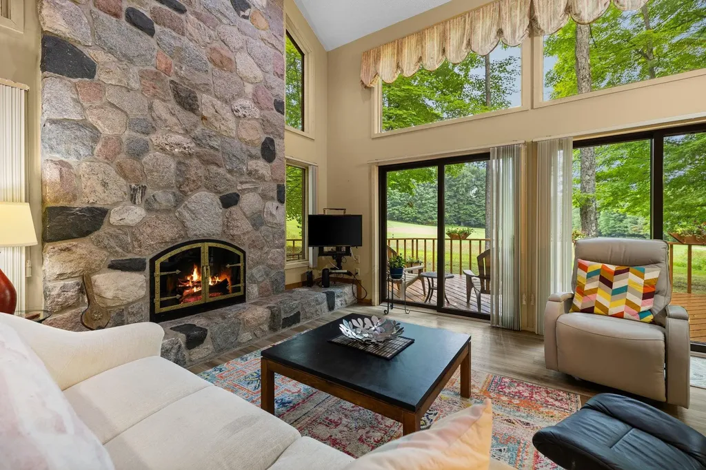 6842 Rue De Montagne Custer Township MI 49659