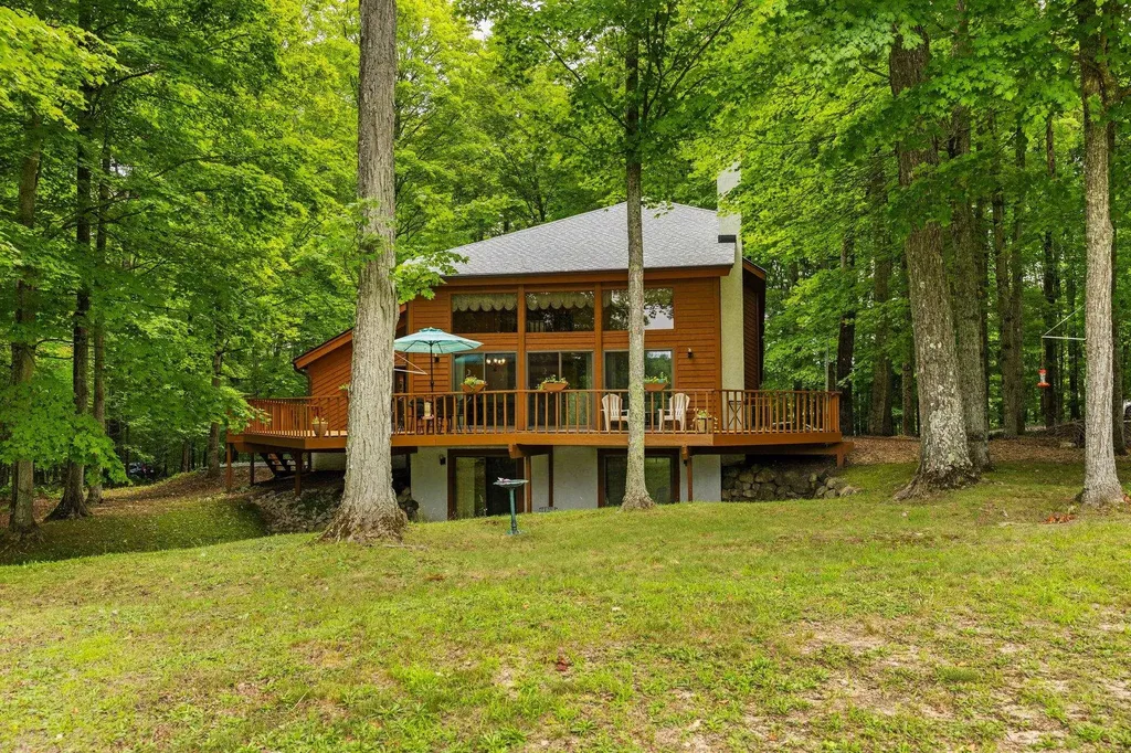 6842 Rue De Montagne Custer Township MI 49659