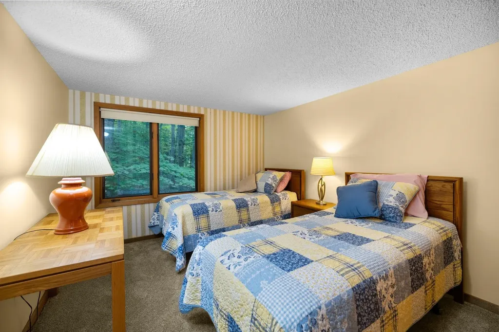6842 Rue De Montagne Custer Township MI 49659