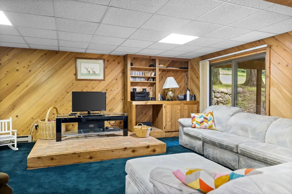 6842 Rue De Montagne Custer Township MI 49659