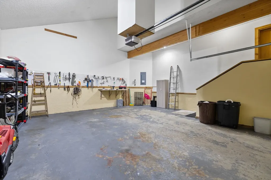 6842 Rue De Montagne Custer Township MI 49659