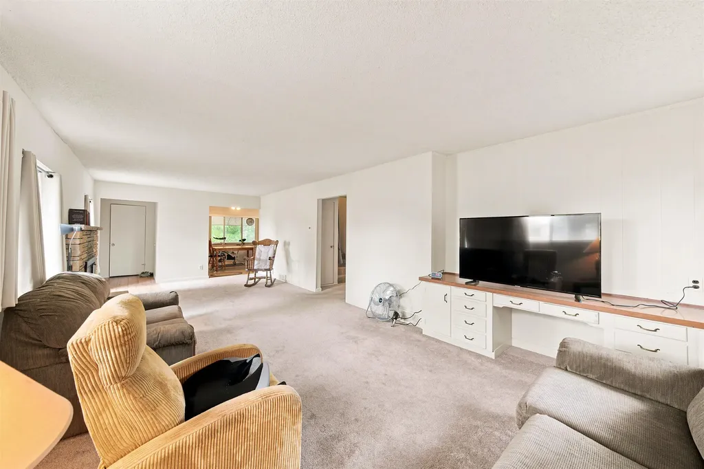609 Buckley Elk Rapids Township MI 49629