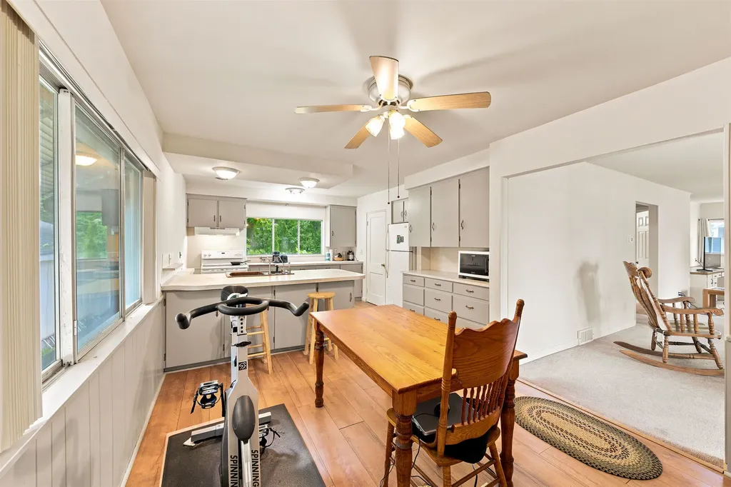 609 Buckley Elk Rapids Township MI 49629