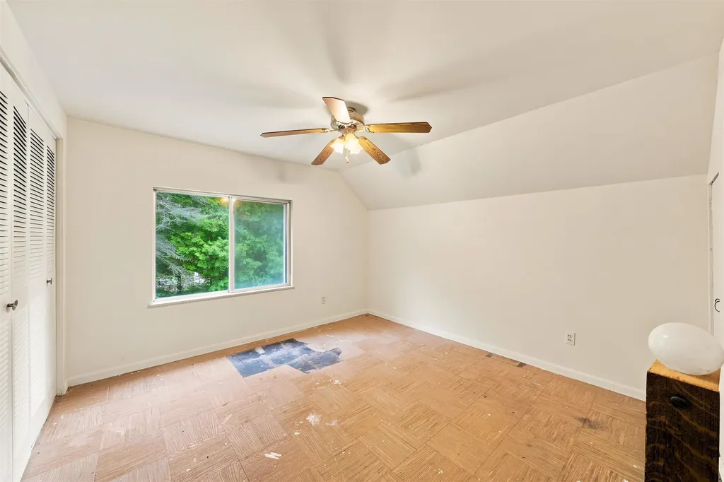 609 Buckley Elk Rapids Township MI 49629