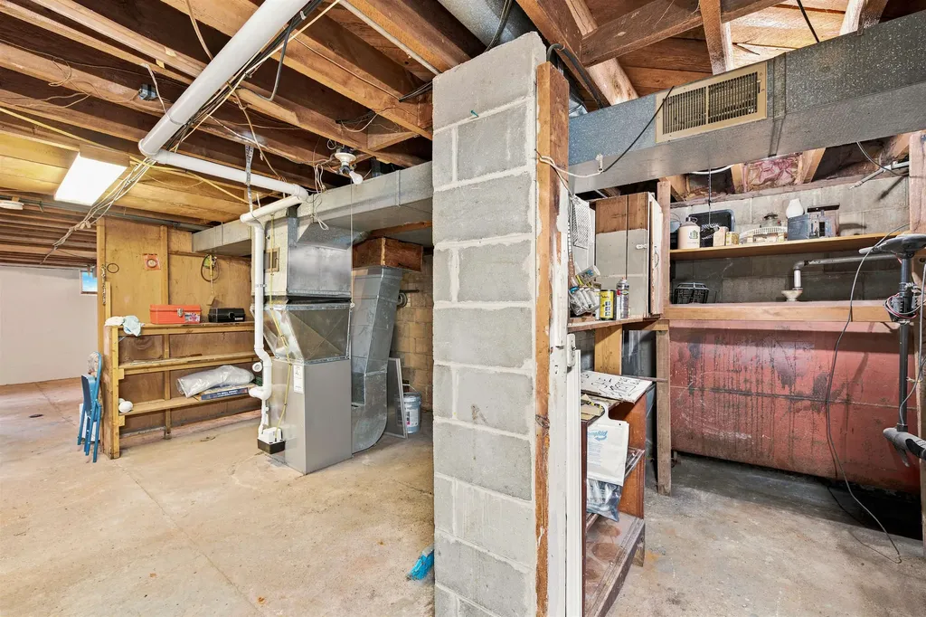 609 Buckley Elk Rapids Township MI 49629