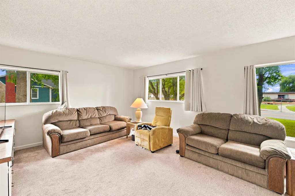 609 Buckley Elk Rapids Township MI 49629