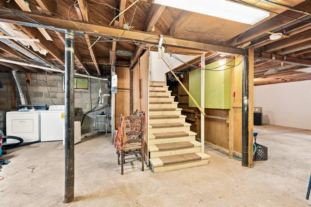609 Buckley Elk Rapids Township MI 49629