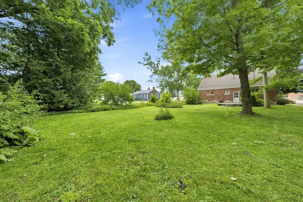 609 Buckley Elk Rapids Township MI 49629