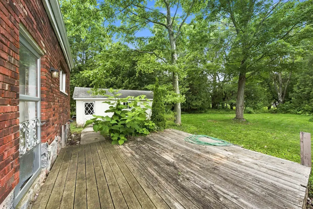 609 Buckley Elk Rapids Township MI 49629