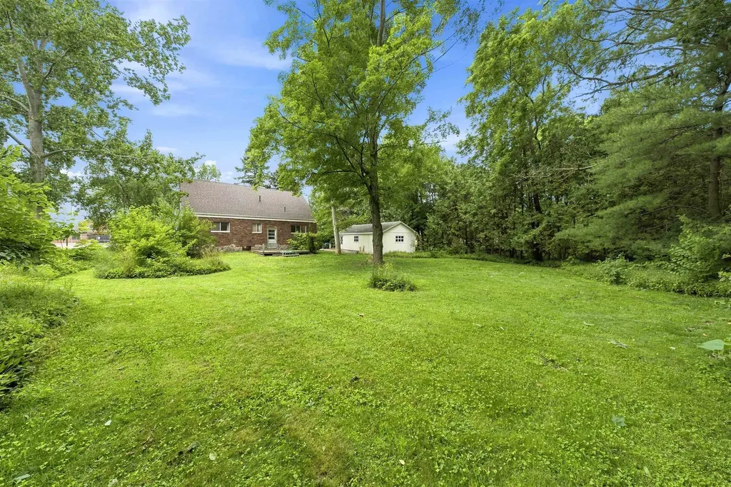 609 Buckley Elk Rapids Township MI 49629