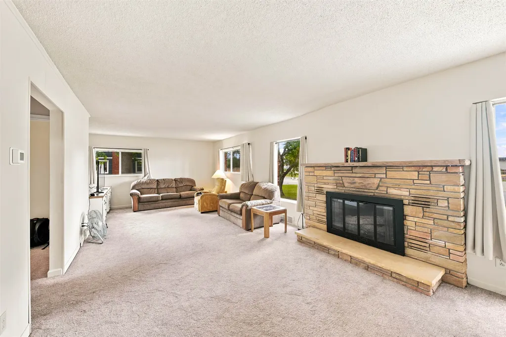 609 Buckley Elk Rapids Township MI 49629