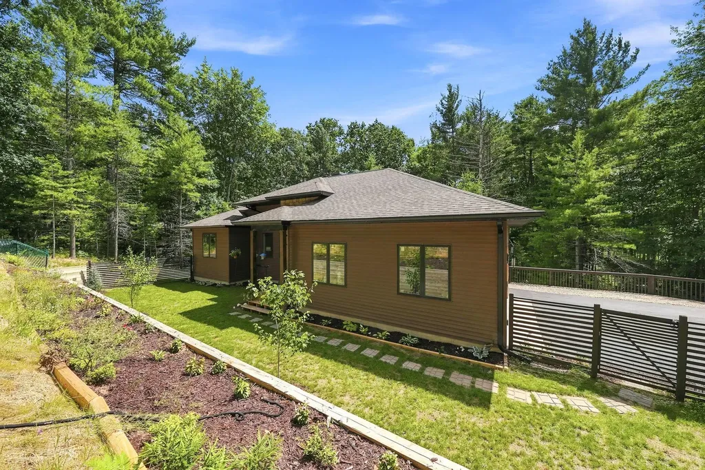 5346 Trager Road East Bay Township MI 49696