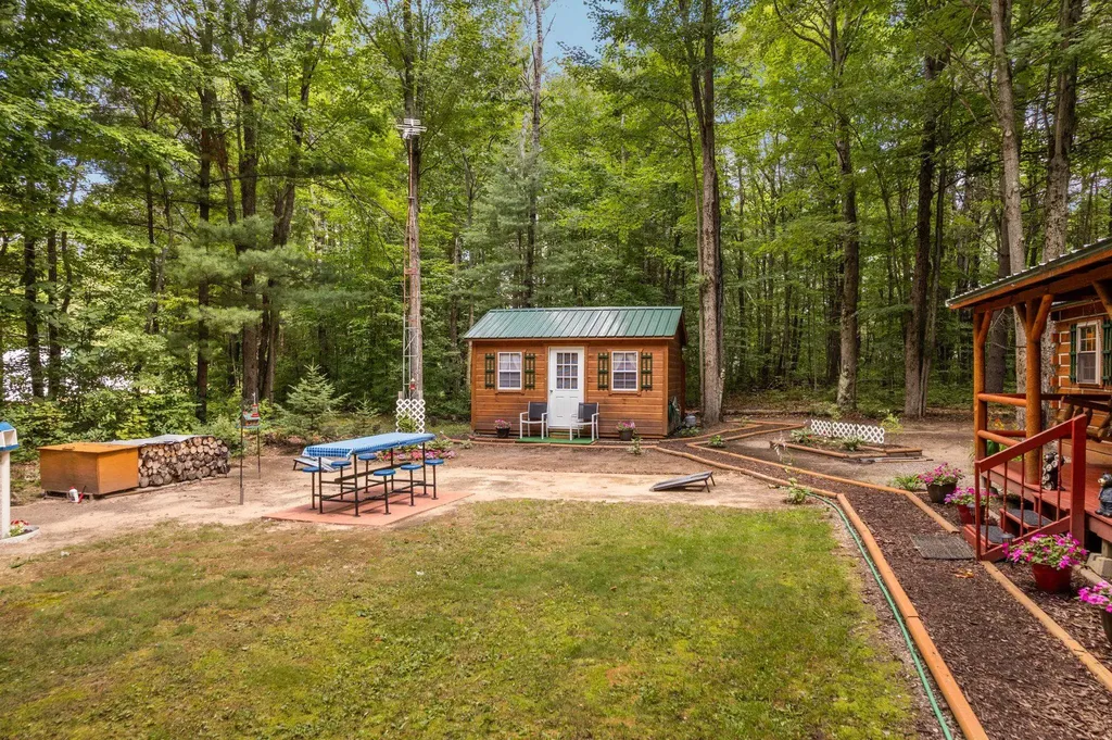 4286 NE Pike Street Coldsprings Township MI 49646