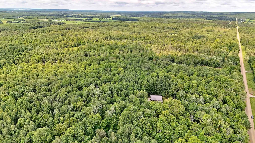 V/l Phelps Road Norwich Township MI 49651