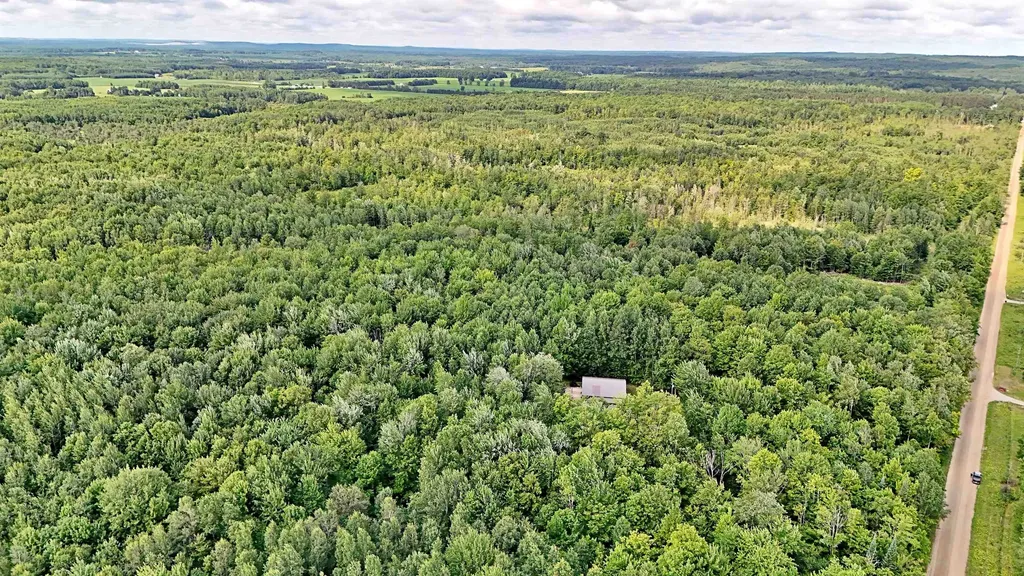 V/l Phelps Road Norwich Township MI 49651