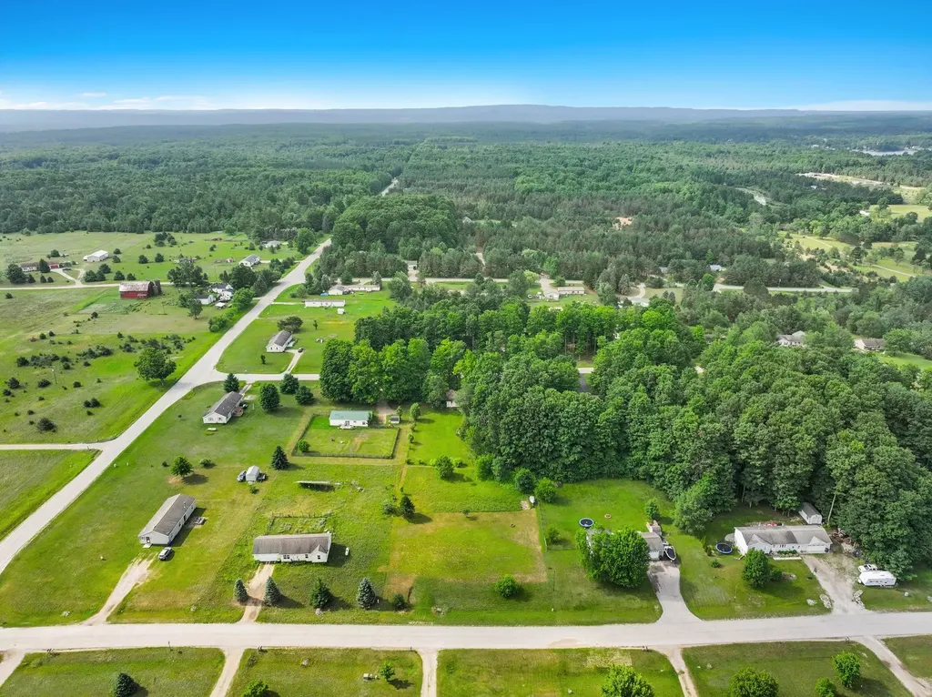 76 Acres N Wood Meadows Drive Hanover Township MI 49620