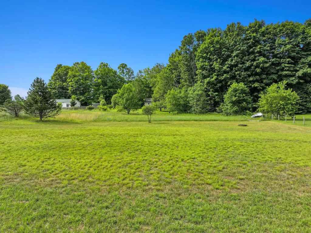 76 Acres N Wood Meadows Drive Hanover Township MI 49620