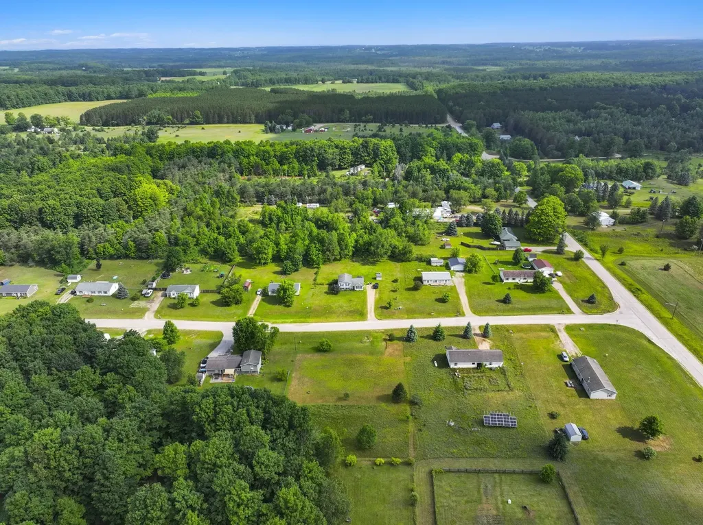 76 Acres N Wood Meadows Drive Hanover Township MI 49620
