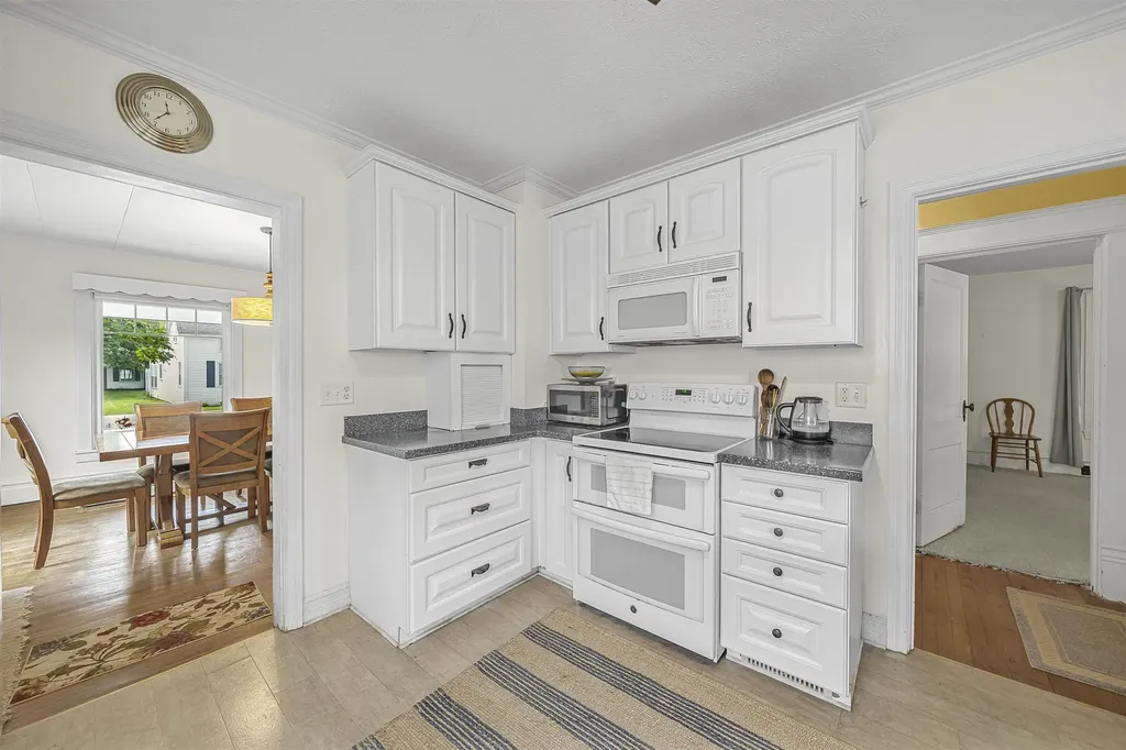 10176 Niagara Street Empire Township MI 49630