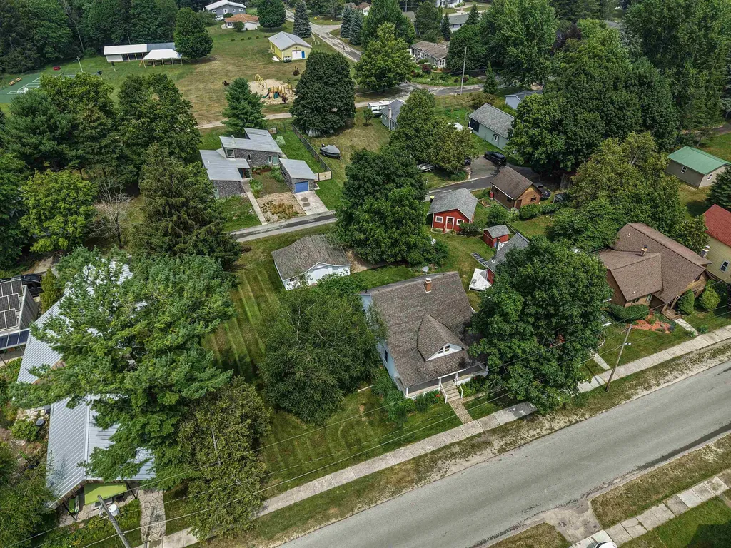 10176 Niagara Street Empire Township MI 49630