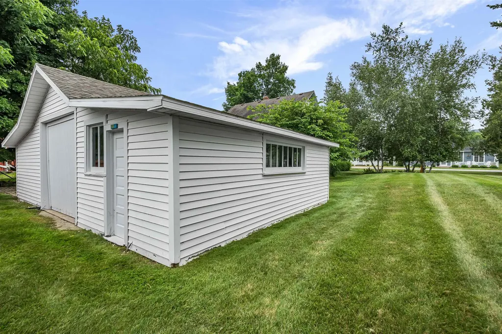 10176 Niagara Street Empire Township MI 49630