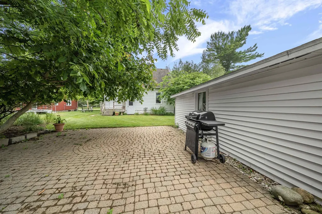 10176 Niagara Street Empire Township MI 49630