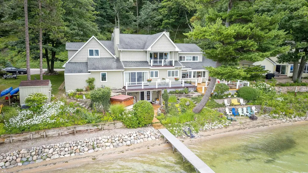7243 Deadstream Road Lake Township MI 49640