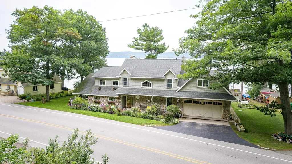7243 Deadstream Road Lake Township MI 49640