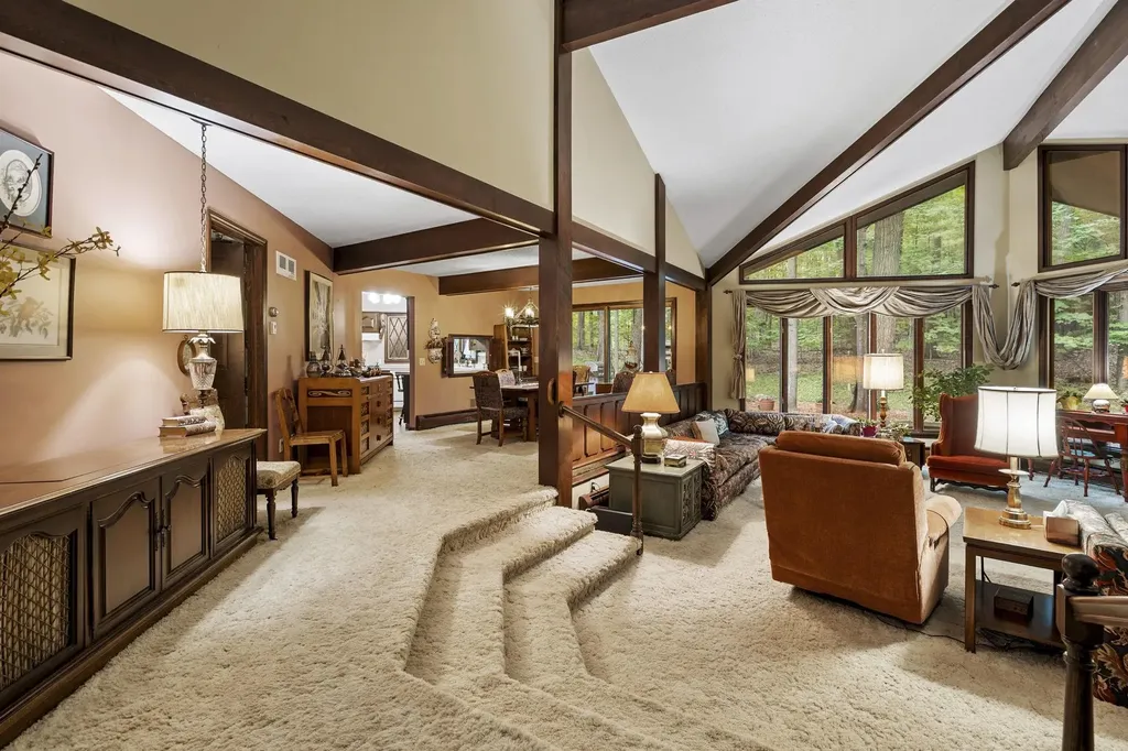 6575 Franklin Woods Peninsula Township MI 49686