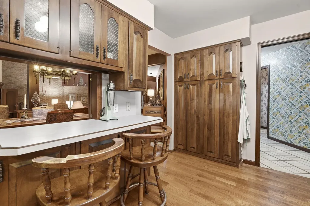 6575 Franklin Woods Peninsula Township MI 49686