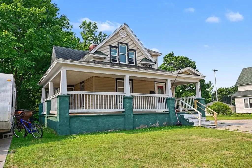 810 E Division Street Cadillac City MI 49601