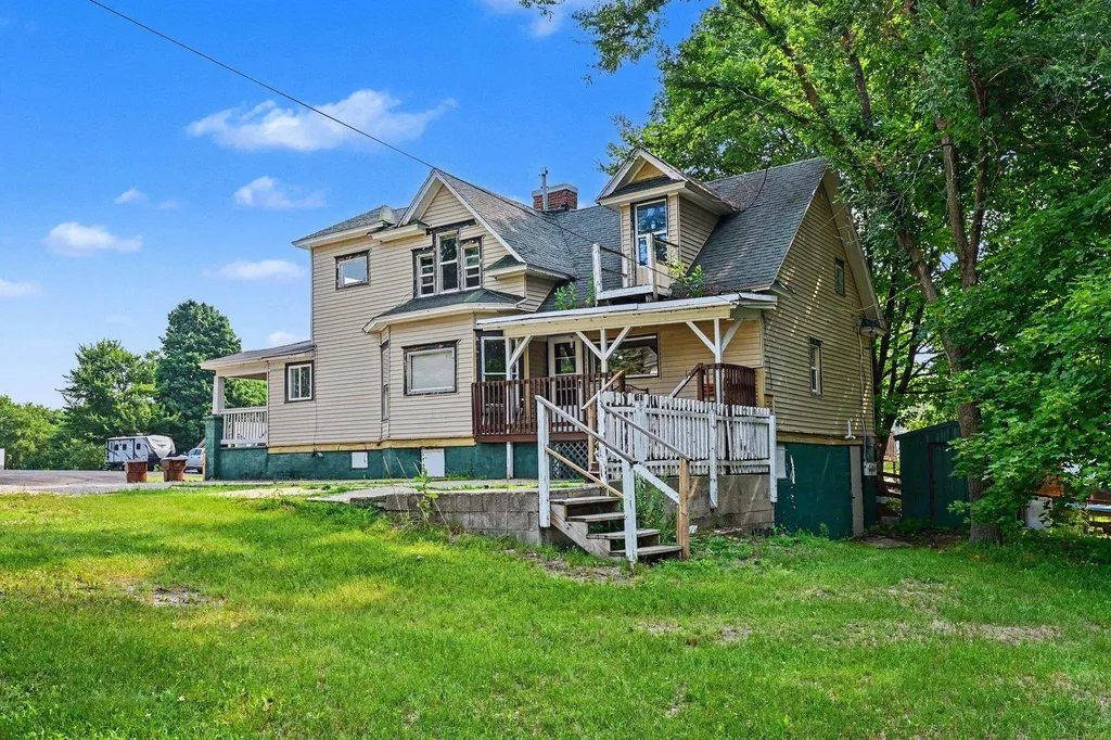 810 E Division Street Cadillac City MI 49601
