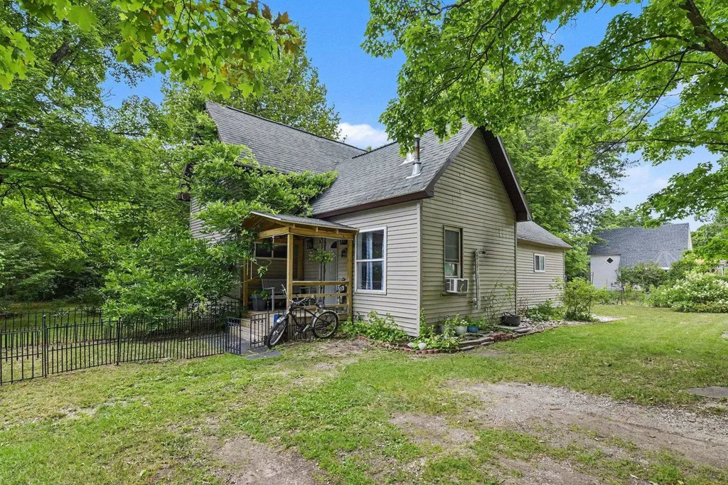 14596 Thompson Avenue Thompsonville Village MI 49683