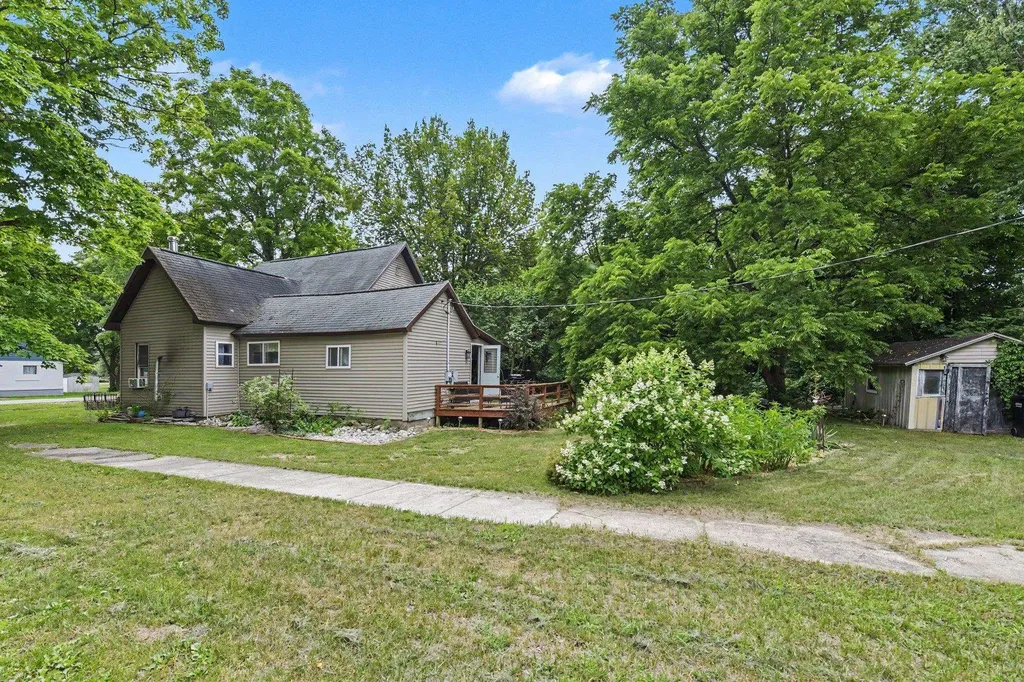 14596 Thompson Avenue Thompsonville Village MI 49683
