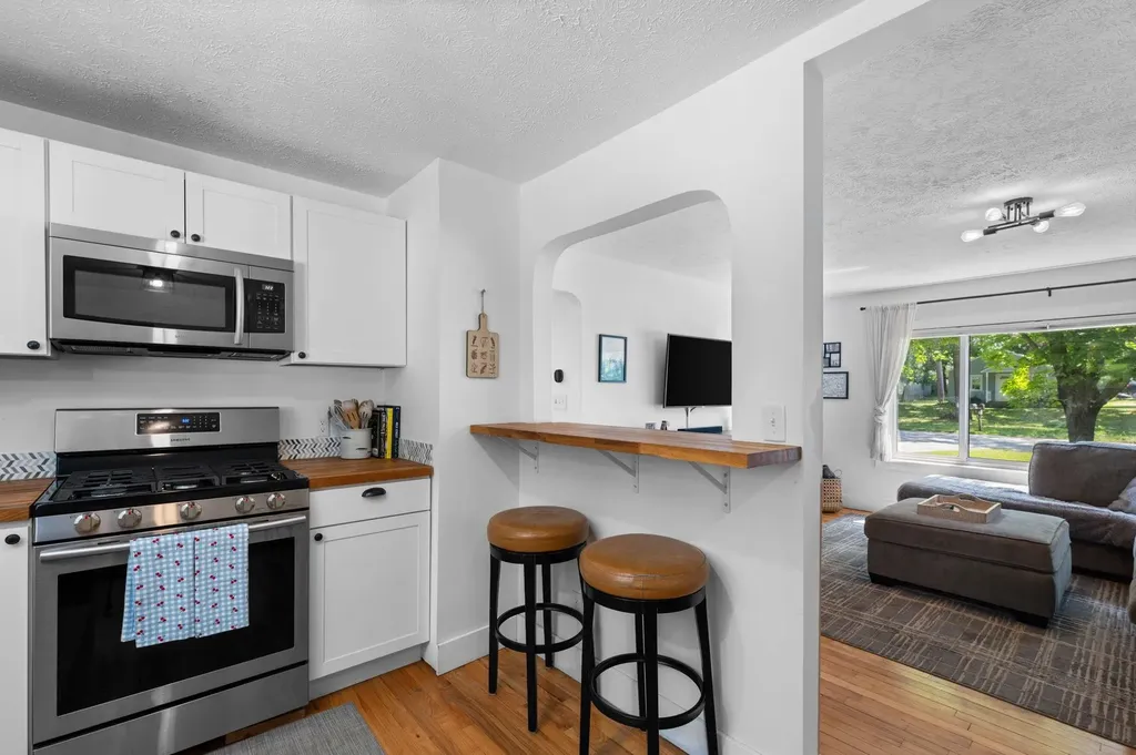875 Indian Trail Boulevard East Bay Township MI 49686
