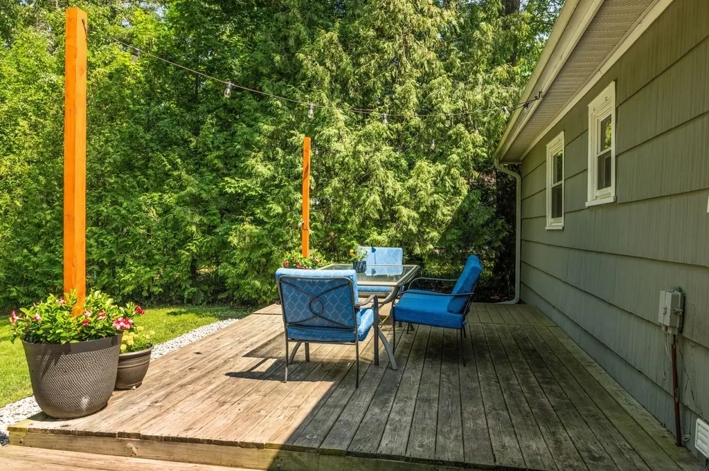 875 Indian Trail Boulevard East Bay Township MI 49686