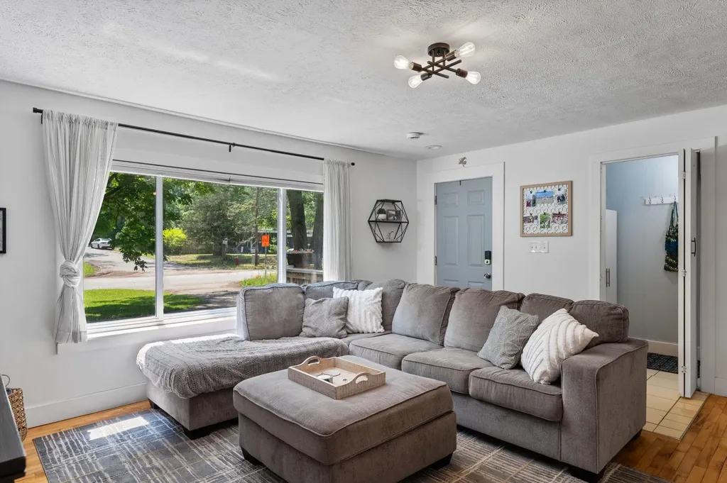 875 Indian Trail Boulevard East Bay Township MI 49686