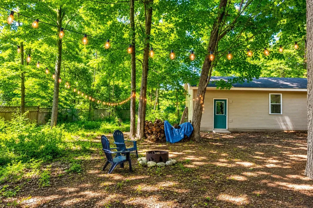20788 White Oak Drive Almira Township MI 49650