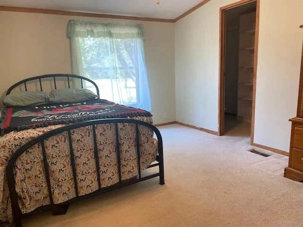 10559 Rosted Road Lake Township MI 49651