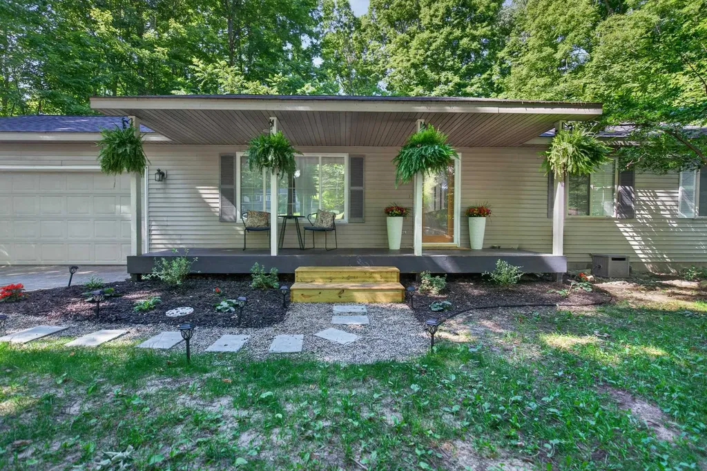 1970 Sparrow Drive East Bay Township MI 49696