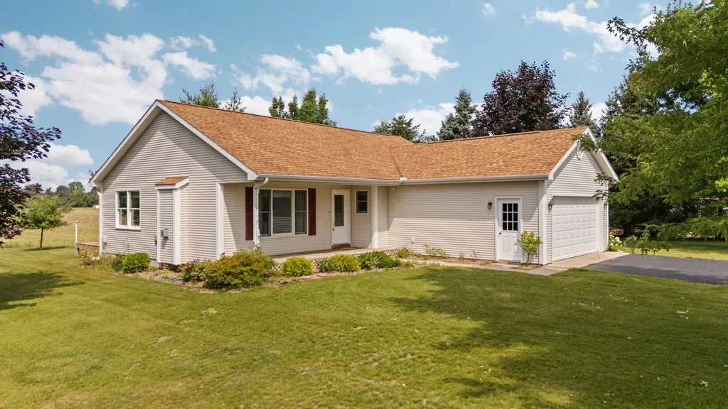 11222 Blackman Road Paradise Township MI 49649