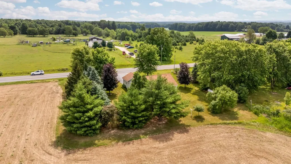 11222 Blackman Road Paradise Township MI 49649