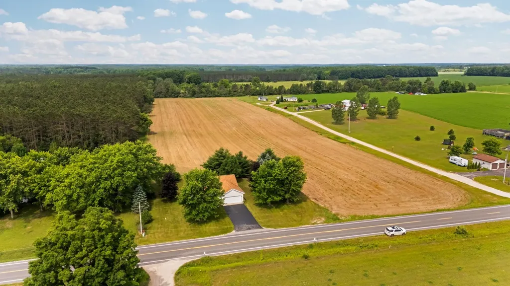11222 Blackman Road Paradise Township MI 49649