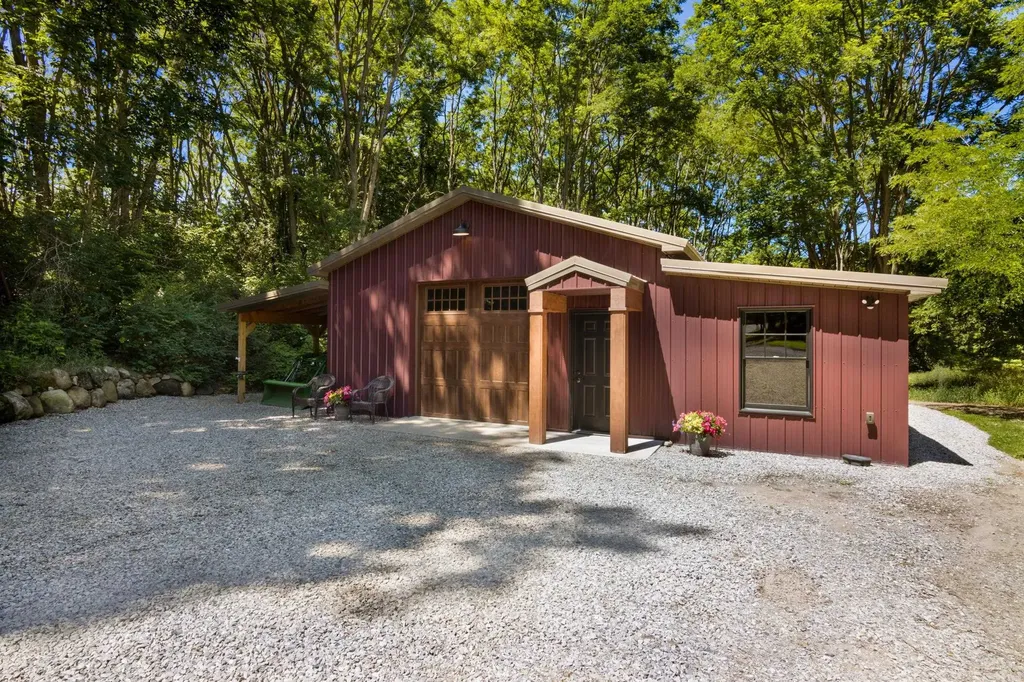 11215 Appleridge Trail Helena Township MI 49612