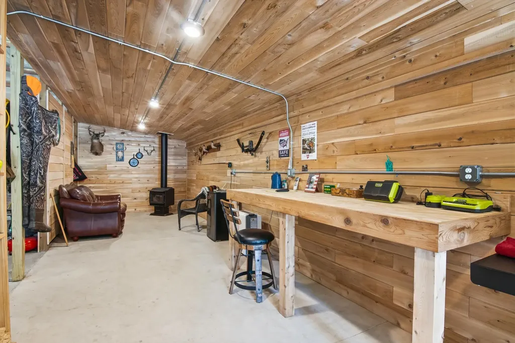 11215 Appleridge Trail Helena Township MI 49612