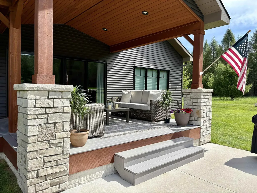 11215 Appleridge Trail Helena Township MI 49612